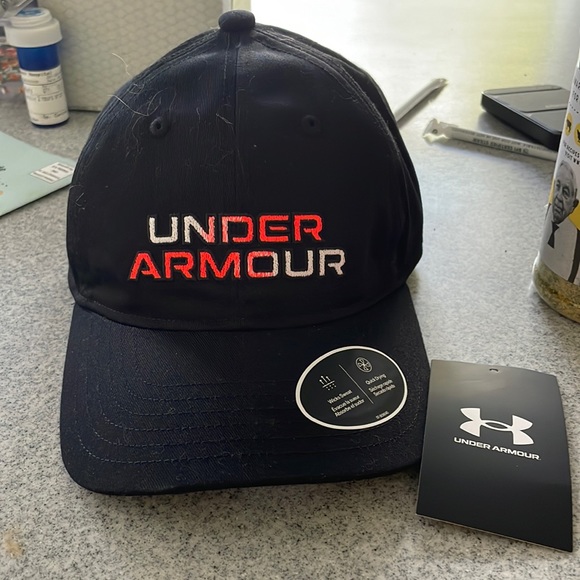 Under armour baseball cap - Picture 1 of 6